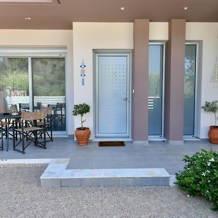 Dionysus Seaside Villa เอียลิซอส ภายนอก รูปภาพ