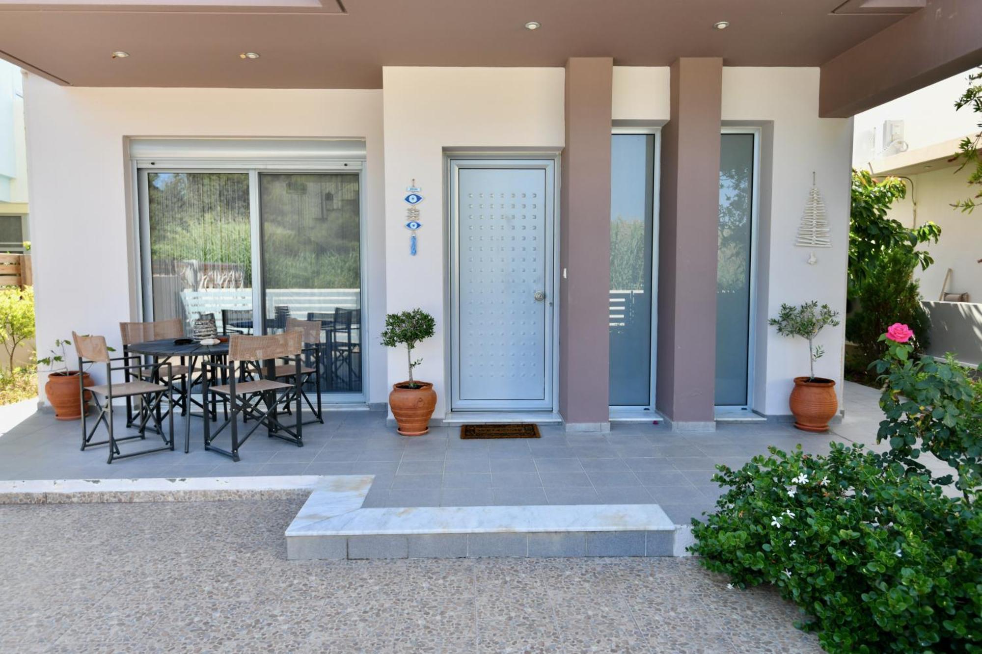 Dionysus Seaside Villa เอียลิซอส ภายนอก รูปภาพ